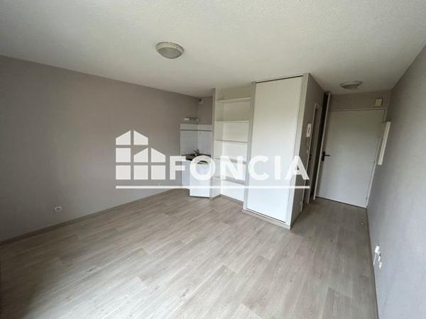 Location Studio 18.1 m² - 60 RUE GRASSIN BALEDANS APT 43 BAT A Arras 62000