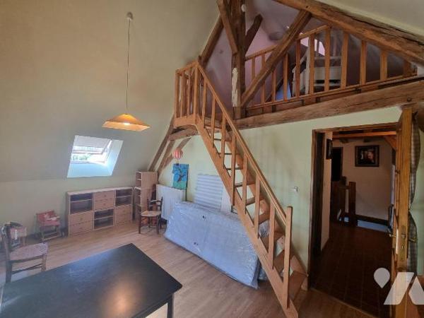 A vendre à Romorantin (41), Située au nord de Romorantin, cette maison pleine de caractère sédu...