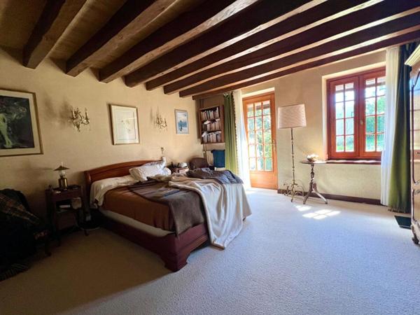 MAGNIFIQUE LONGERE - 7 MN GARE TGV VENDOME -  5 MN CENTRE VILLE
