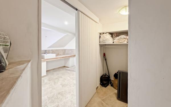 Maison à vendre    3 pièces •  Hyères