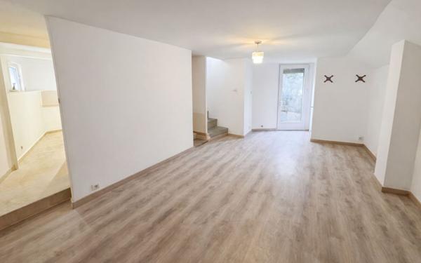 Maison à vendre    3 pièces •  Hyères