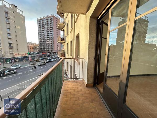 Appartement à louer 4 pièces 66.2m²