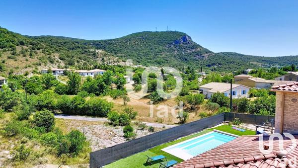 Maison à vendre 7 pièces 218 m² Saint-Brès