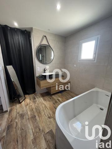 Maison à vendre 7 pièces 218 m² Saint-Brès