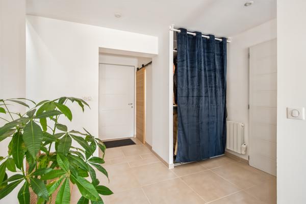 Reyrieux (01600) Maison rénovée avec grand terrain plat – Proche Bord de Saône