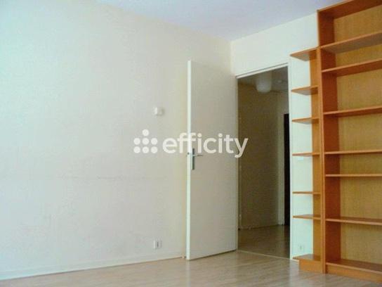 Appartement
         2 pièces
        - 49 m²