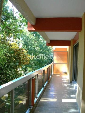 Appartement
         2 pièces
        - 49 m²