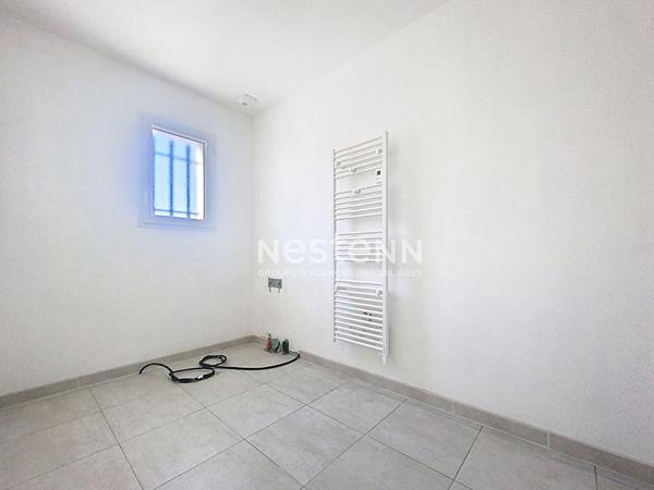 Villa moderne, 4 pièces, à vendre à Sisteron