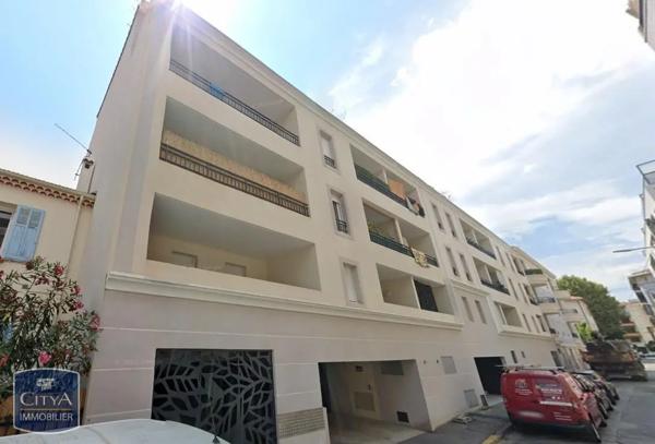 Appartement à louer 2 pièces 44.41m² Toulon (83100)