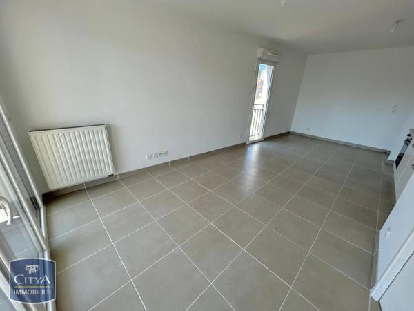 Appartement à louer 2 pièces 44.41m² Toulon (83100)