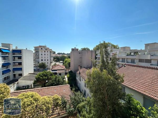 Appartement à louer 2 pièces 44.41m² Toulon (83100)