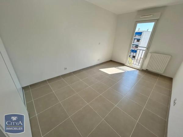 Appartement à louer 2 pièces 44.41m² Toulon (83100)