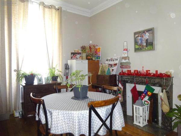 Maison de ville à vendre à Nogent-le-Rotrou dans l'Eure-et-Loir (28400), ref : NOG 977