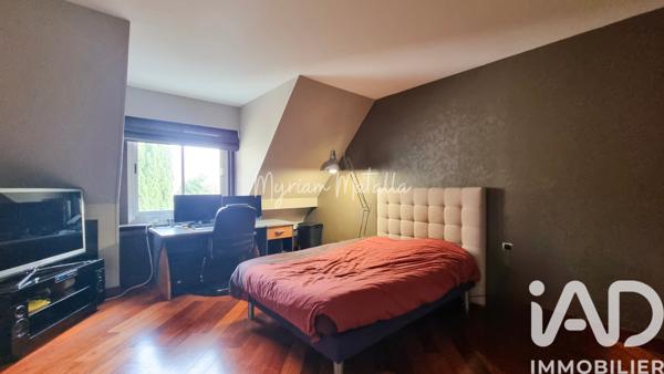 Maison à vendre 8 pièces 220 m² Groslay