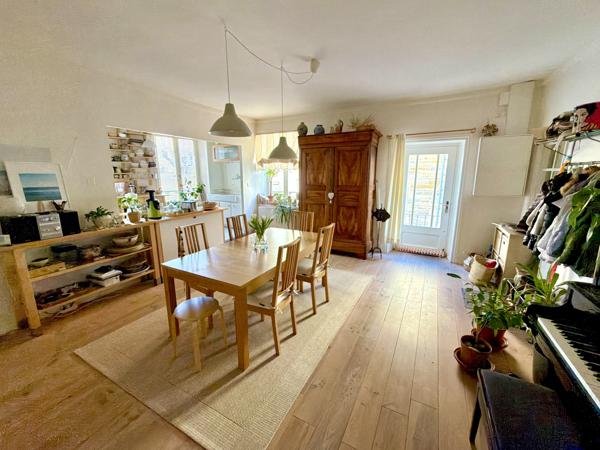 Vic-le-Comte (63270) Charmante maison de village rénovée – 115,72 m² – Cœur de Vic-le-Comte