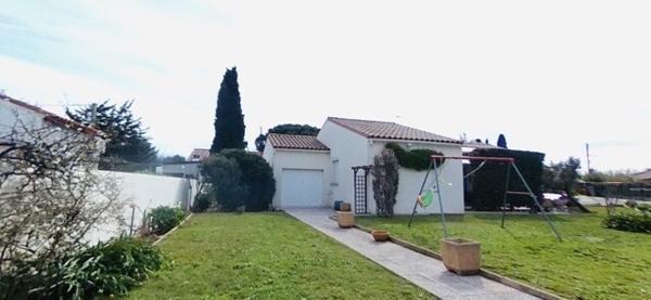 Millas Maison de plain-pied avec jardin piscine et garage 325 000 €