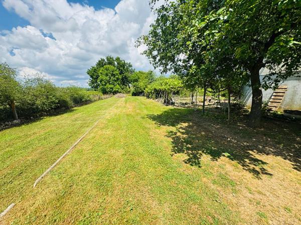 Pavillon sur sous sol dans un secteur calme de Varennes Vauzelles