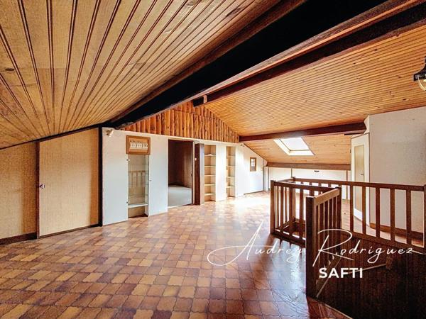 Maison familiale avec jardin et dépendances