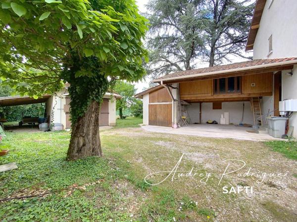 Maison familiale avec jardin et dépendances