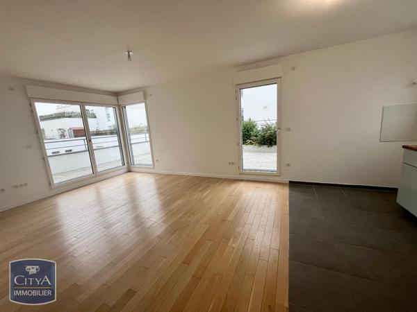 Appartement à louer 4 pièces 107.99m²