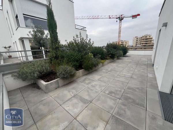 Appartement à louer 4 pièces 107.99m²