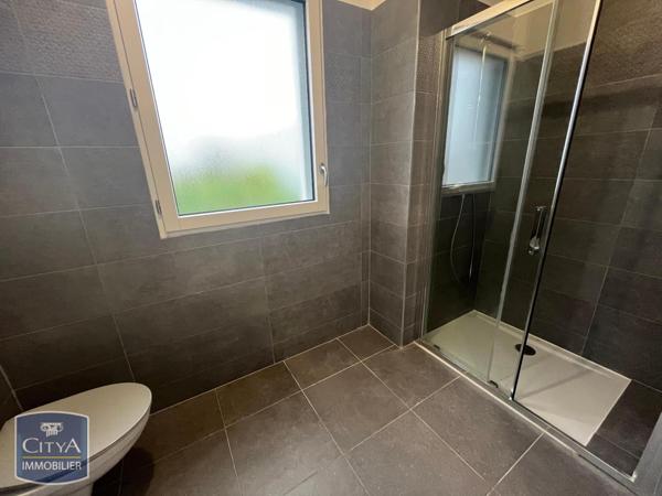 Appartement à louer 4 pièces 107.99m²