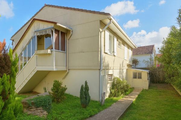 CHOISY LE ROI - Les Gondoles - Maison de 5 pièces - 83m² sur un sous-sol global - Terrain de 718m²