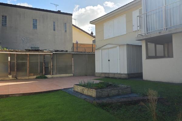 CHOISY LE ROI - Les Gondoles - Maison de 5 pièces - 83m² sur un sous-sol global - Terrain de 718m²