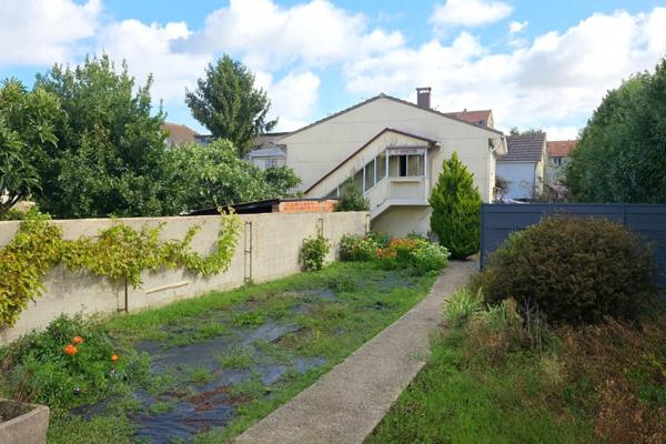 CHOISY LE ROI - Les Gondoles - Maison de 5 pièces - 83m² sur un sous-sol global - Terrain de 718m²