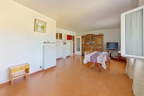 CHOISY LE ROI - Les Gondoles - Maison de 5 pièces - 83m² sur un sous-sol global - Terrain de 718m²