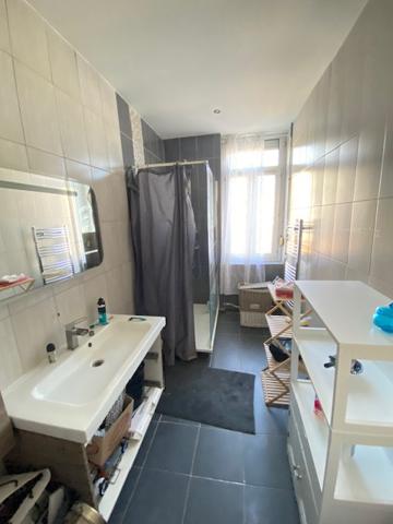 Tourcoing (59200) Maison 1930 large avec 5 chambres à Tourcoing