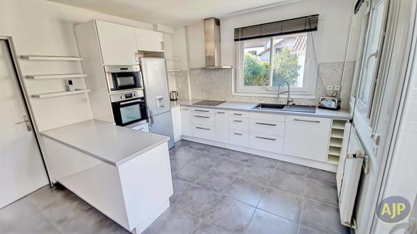 Vente maison Merignac : 493 500 € - AJP Immobilier Bordeaux Saint-Augustin