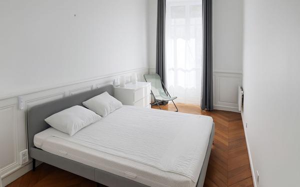 Appartement à vendre    3 pièces • 70,33 m2 Lyon 1