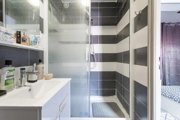 Maison
         7 pièces
        - 135 m² Exclusivité 425 000 € *