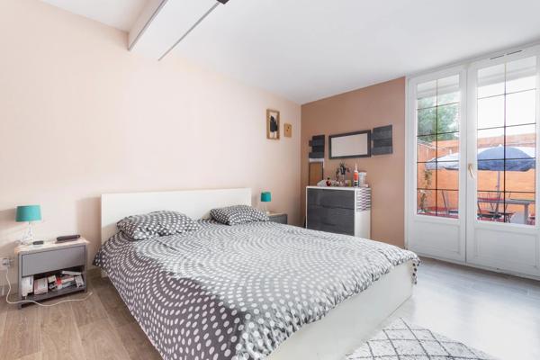 Maison
         7 pièces
        - 135 m² Exclusivité 425 000 € *