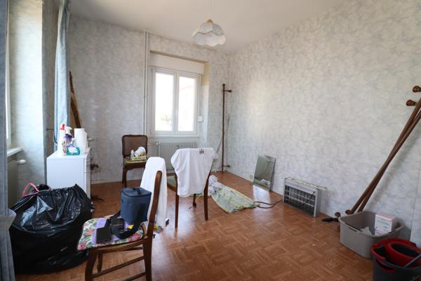 Grande maison Maison bi-famille de plus de 200 m² sur environ 9 ares de terrain – Fort potentiel