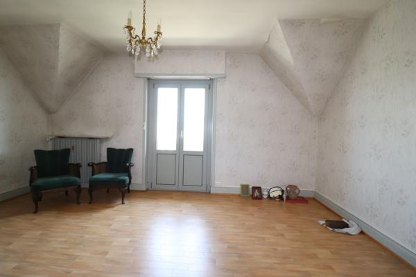 Grande maison Maison bi-famille de plus de 200 m² sur environ 9 ares de terrain – Fort potentiel