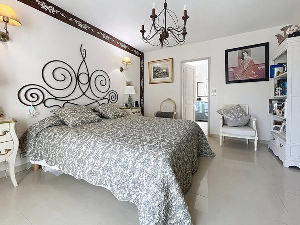 ST AMADOU A VENDRE VILLA D'ARCHITECTE AVEC PISCINE, PRESTATIONS HAUT DE GAMME