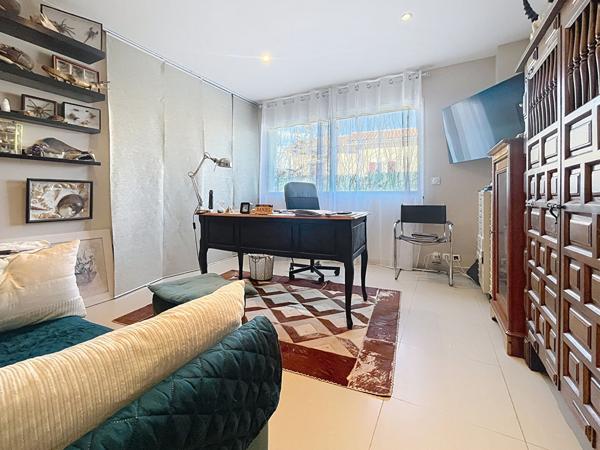 ST AMADOU A VENDRE VILLA D'ARCHITECTE AVEC PISCINE, PRESTATIONS HAUT DE GAMME