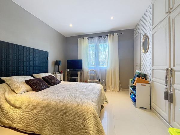 ST AMADOU A VENDRE VILLA D'ARCHITECTE AVEC PISCINE, PRESTATIONS HAUT DE GAMME