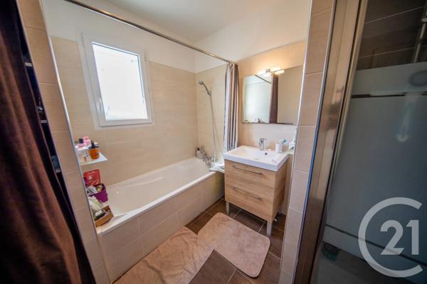 Maison à vendre  5 pièces - 78,31 m 2   ST MEDARD EN JALLES  - 33