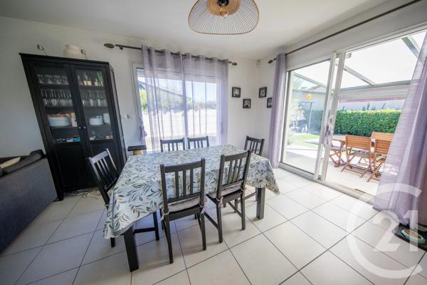 Maison à vendre  5 pièces - 78,31 m 2   ST MEDARD EN JALLES  - 33