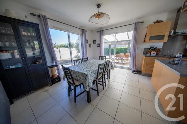 Maison à vendre  5 pièces - 78,31 m 2   ST MEDARD EN JALLES  - 33