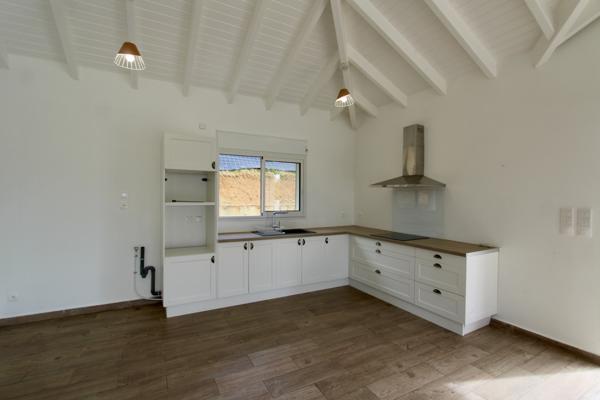 Petit-Bourg (97170) À LOUER – Superbe Villa T5 avec piscine au sel – Petit-Bourg