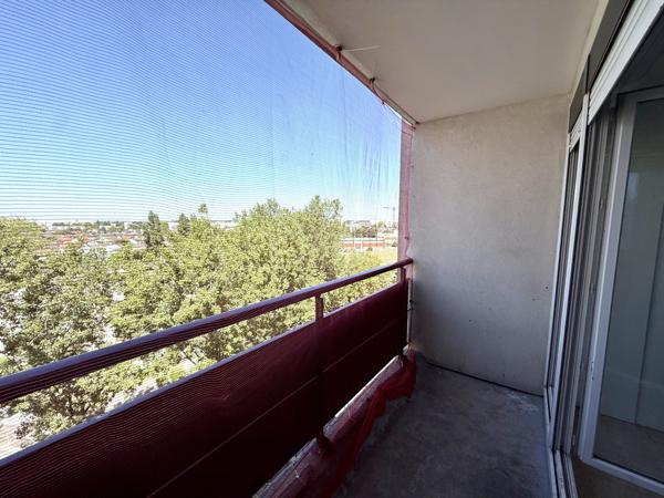 Aulnay-sous-Bois (93600) 4 Pièces avec balcon, parking, cave proche RER B, futur métro 16