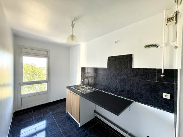 Aulnay-sous-Bois (93600) 4 Pièces avec balcon, parking, cave proche RER B, futur métro 16