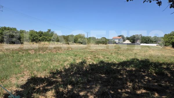 🏡 Terrain à bâtir de 5 760 m² – Castres (81100)