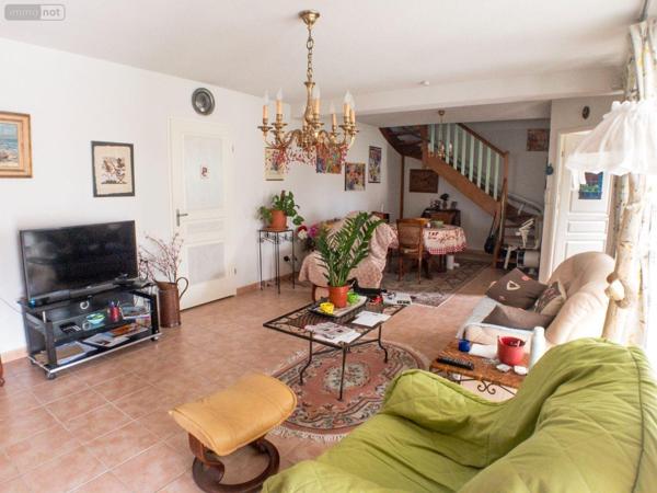 Villa à vendre à Saint-Gilles dans le Gard (30800), ref : 11411/452