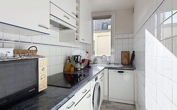 Appartement à vendre    2 pièces • 47 m2 Paris 15