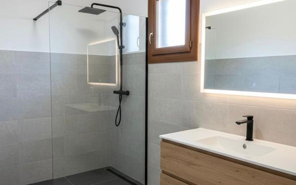 Maison à vendre    4 pièces •  Sorgues